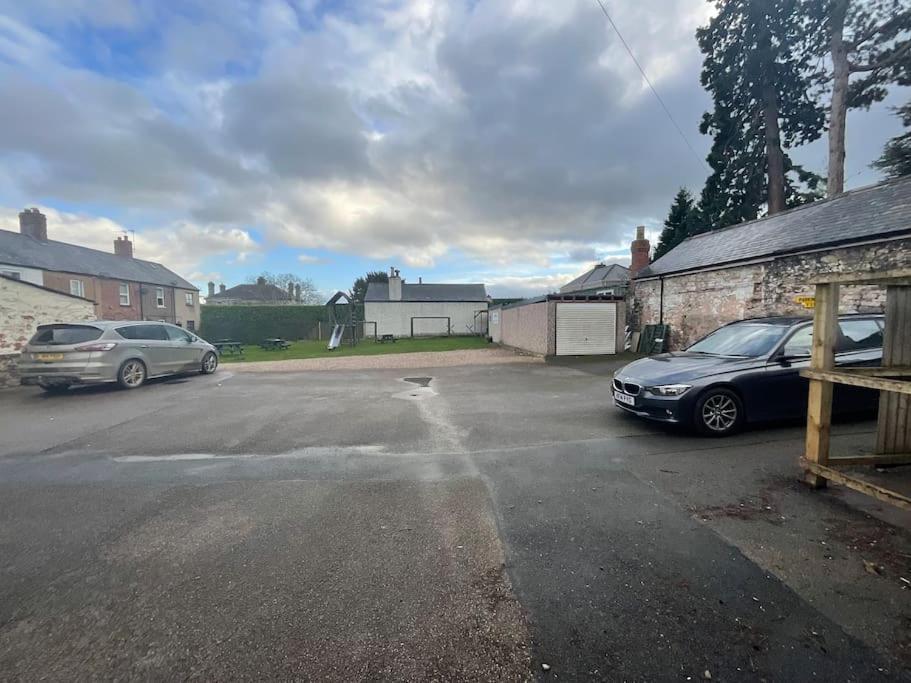 Y Stabl 94A Villa Denbigh Luaran gambar